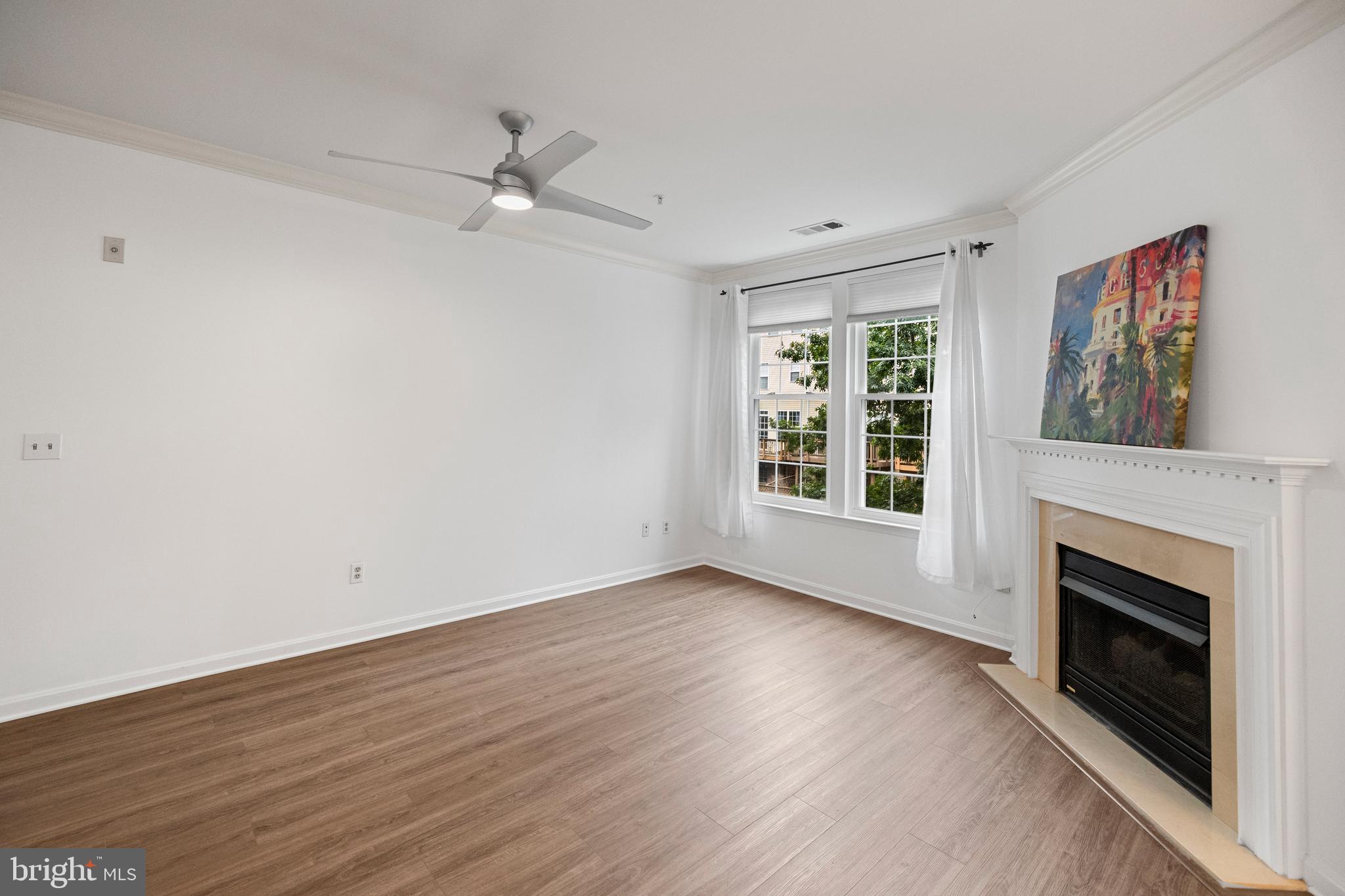 CAMERON STATION - Residential