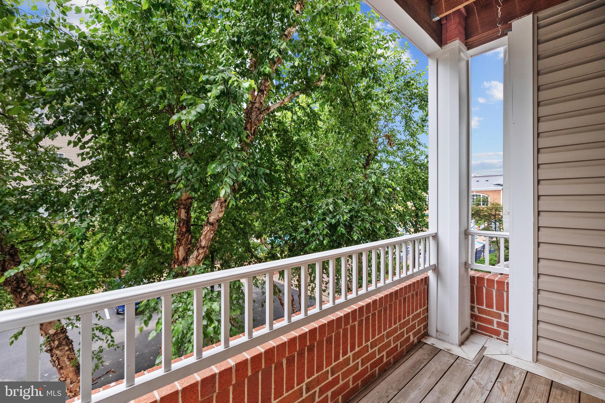 CAMERON STATION - Residential