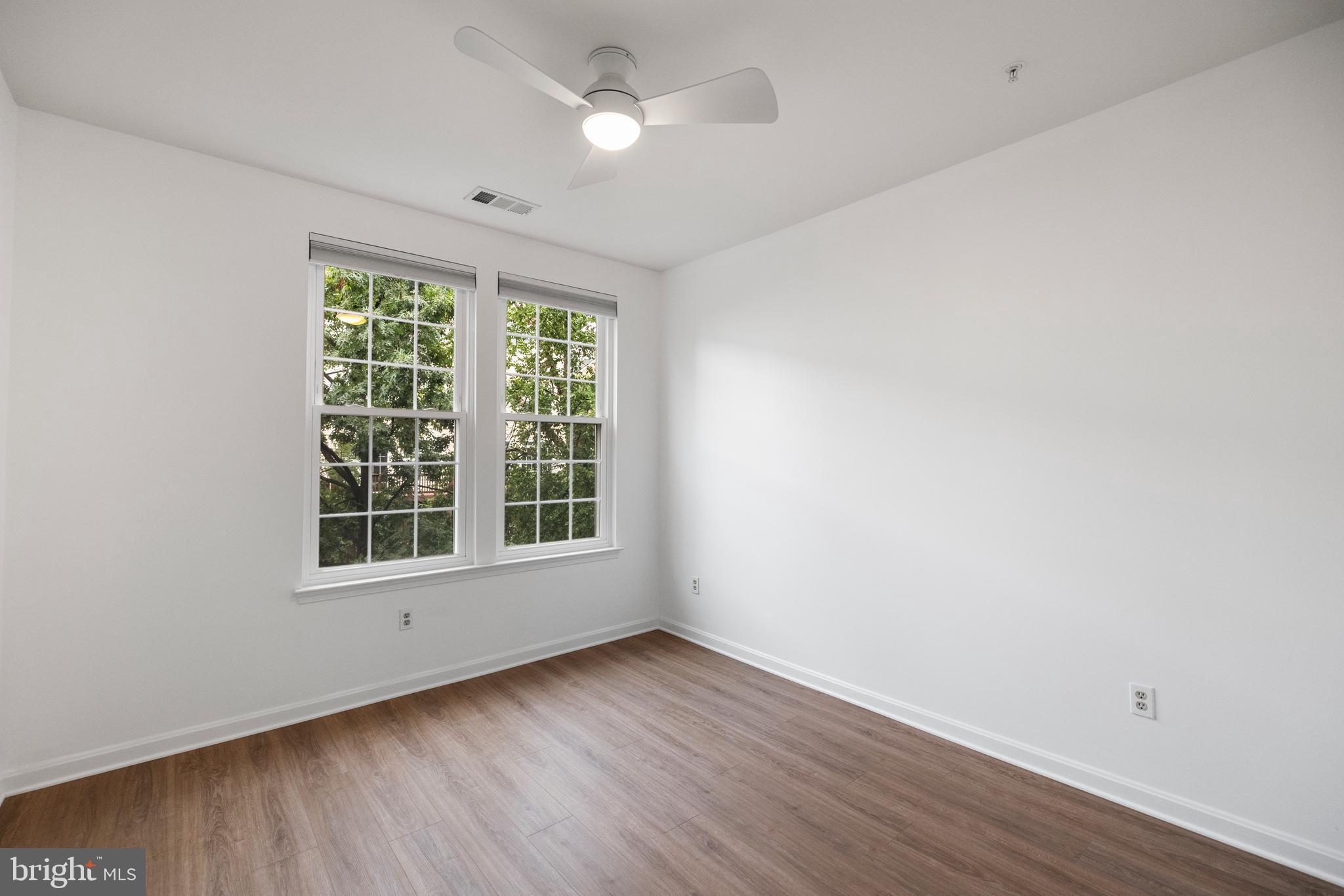 CAMERON STATION - Residential