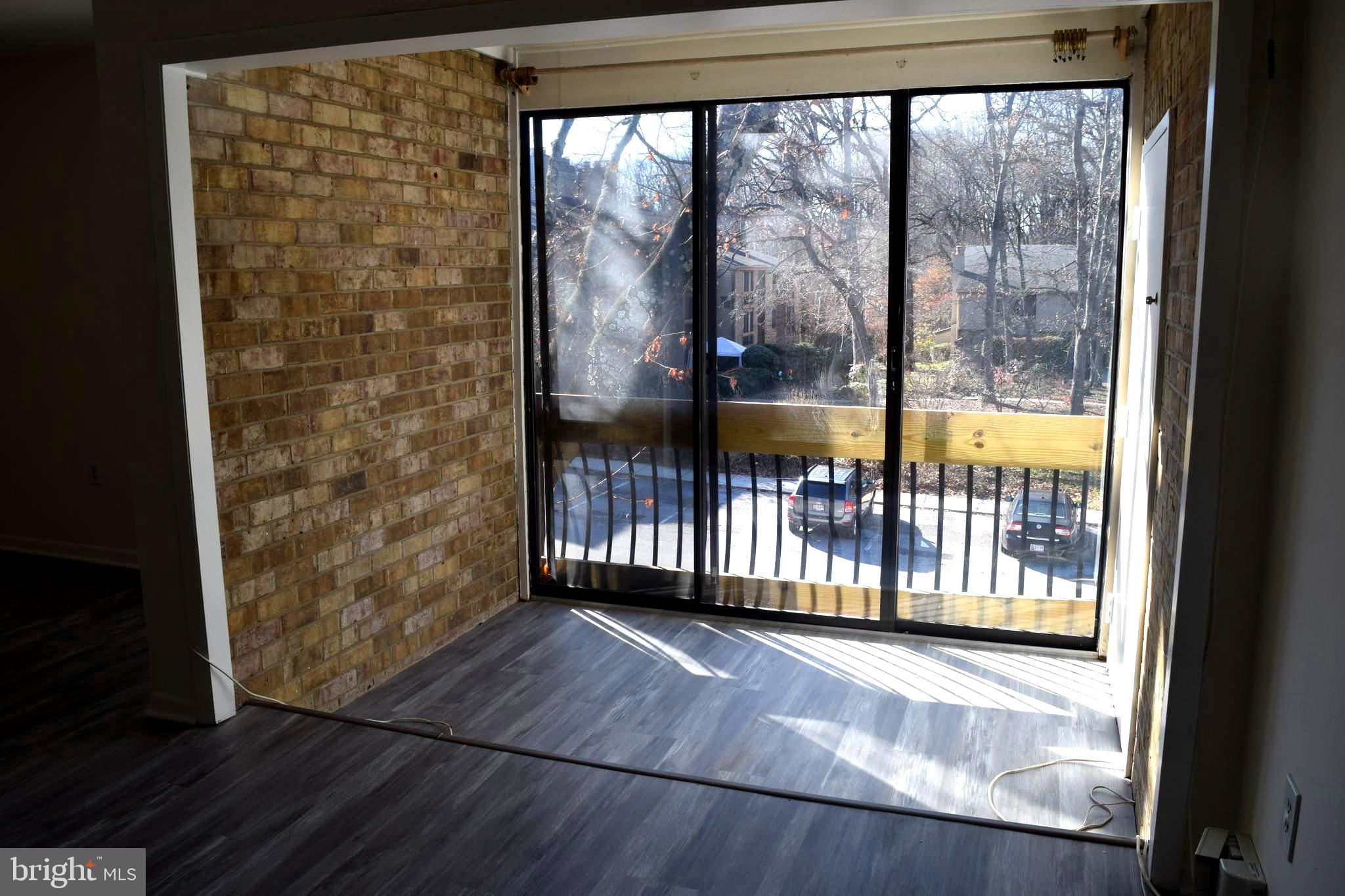 CROSS FOX - Residential