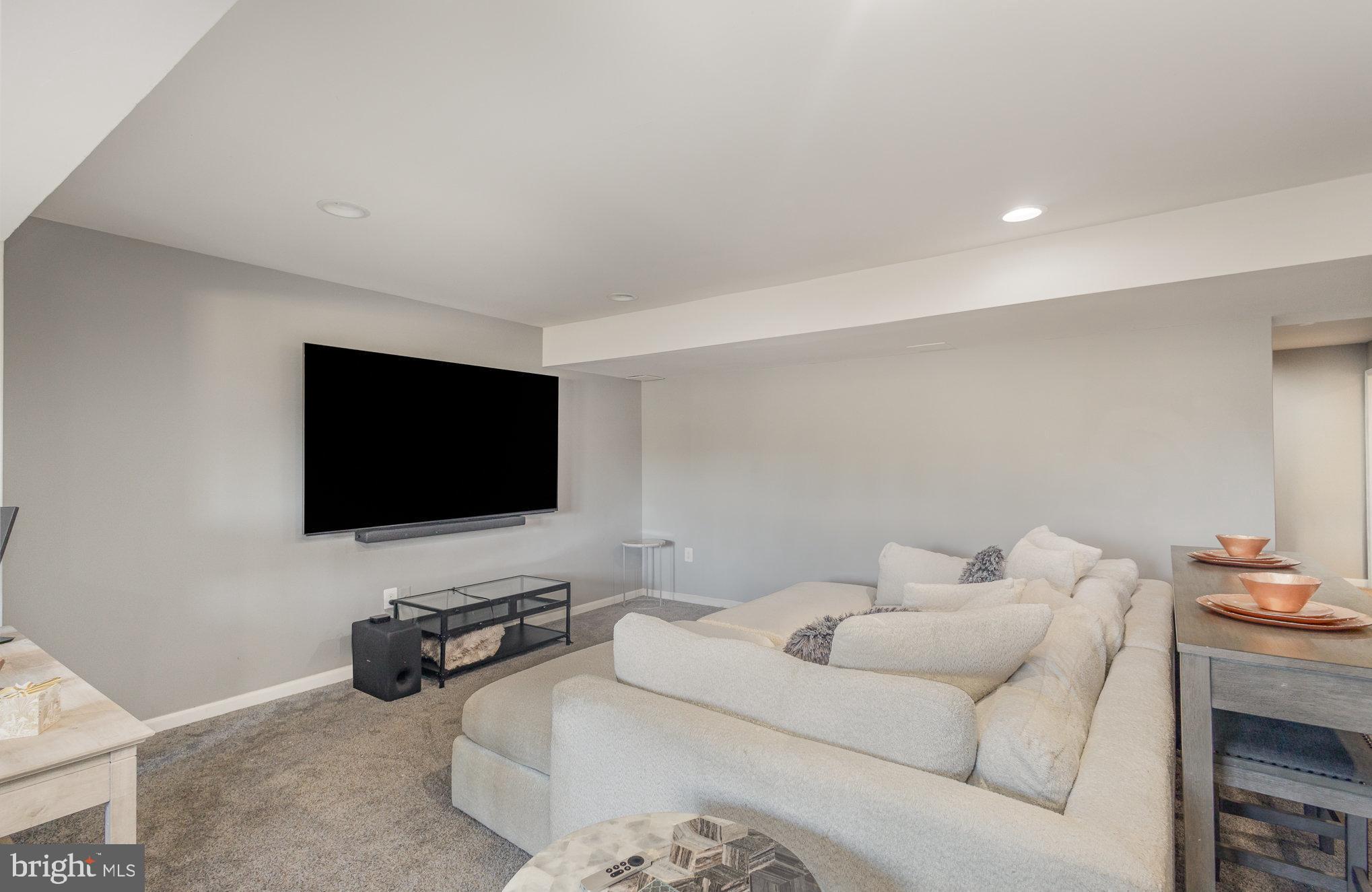 CHANCELLOR CROSSING - Residential Lease