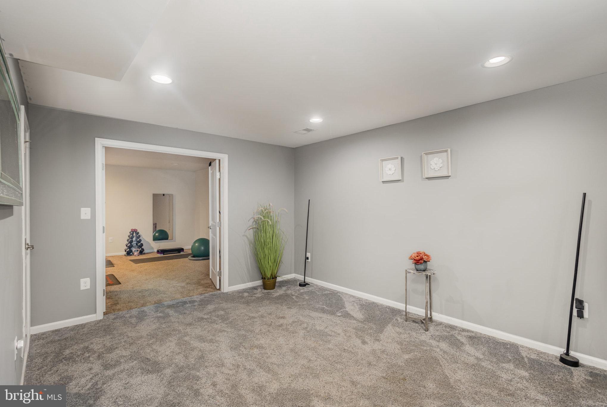 CHANCELLOR CROSSING - Residential Lease