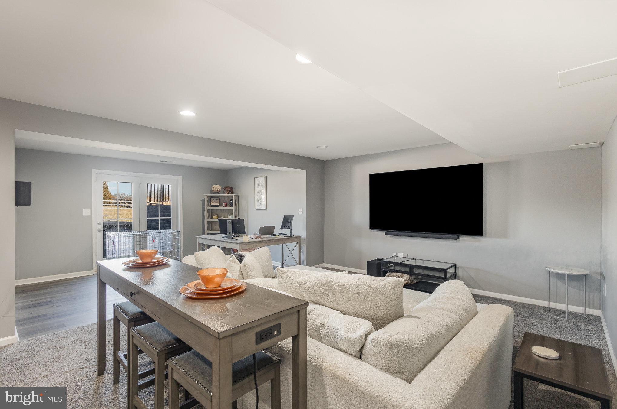 CHANCELLOR CROSSING - Residential Lease