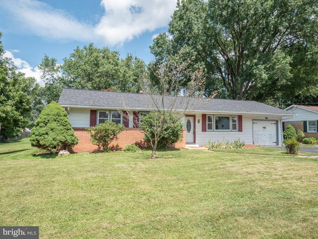 Photo of 471 DELP RD, LANCASTER, PA 17601 (MLS # PALA2038834)