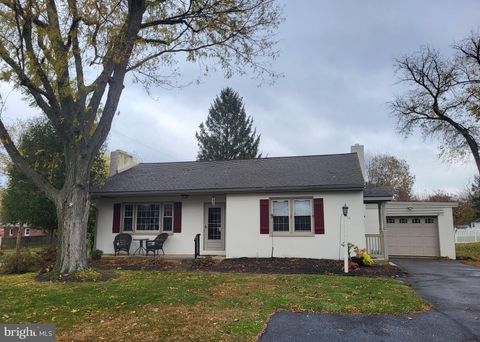 Photo of 145 Rose Drive, LANCASTER, PA 17602 (MLS # PALA2078714)