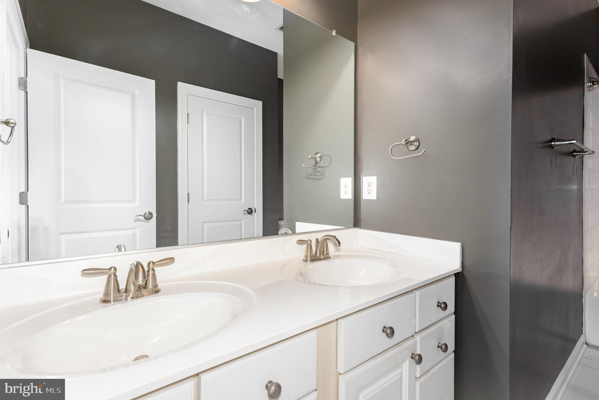 POWELLS LANDING - Residential