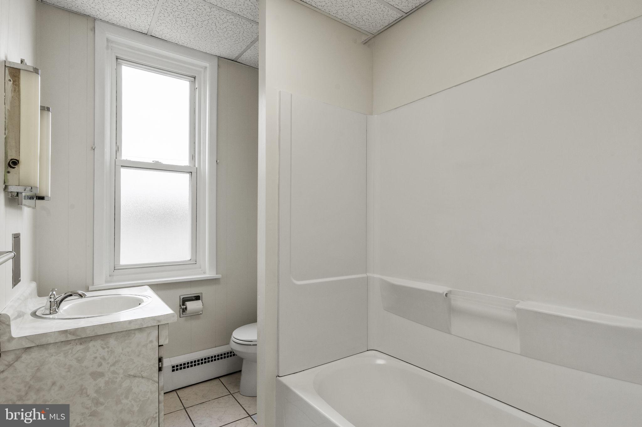 BRIDESBURG - Residential