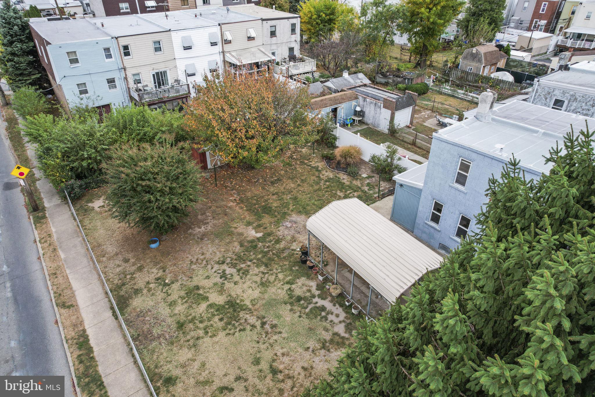 BRIDESBURG - Residential