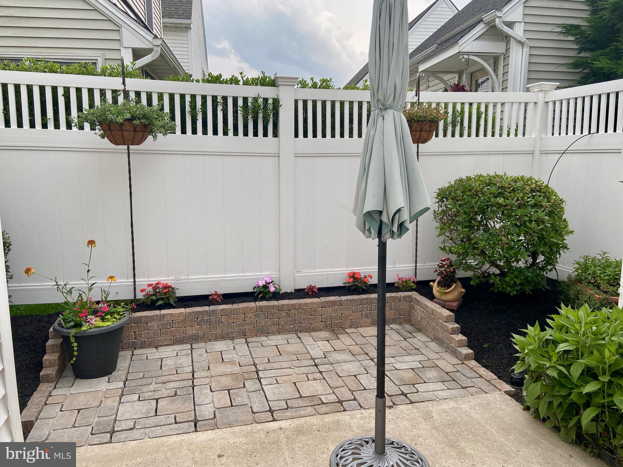 FLORIN HILL - Residential