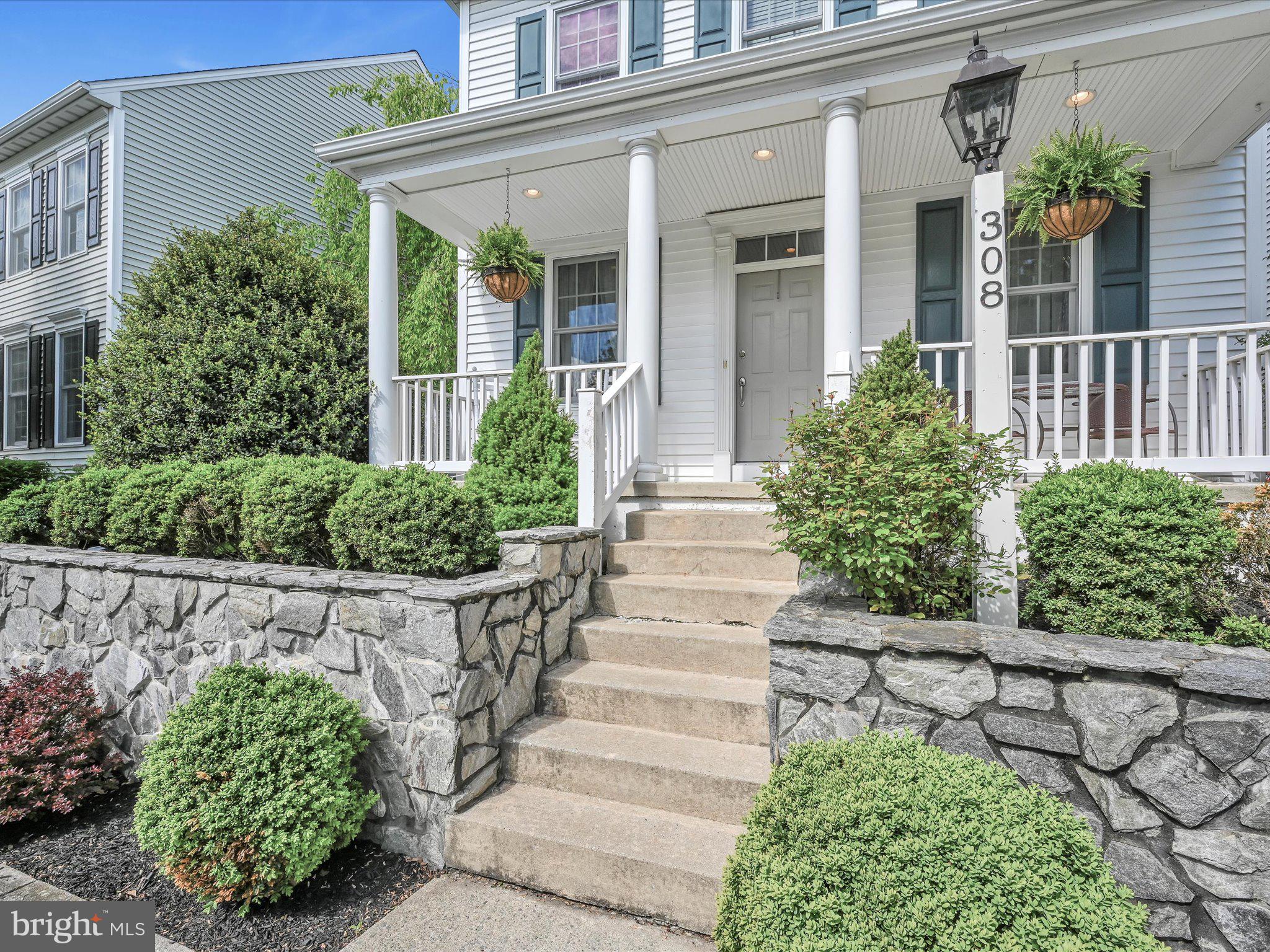 FLORIN HILL - Residential