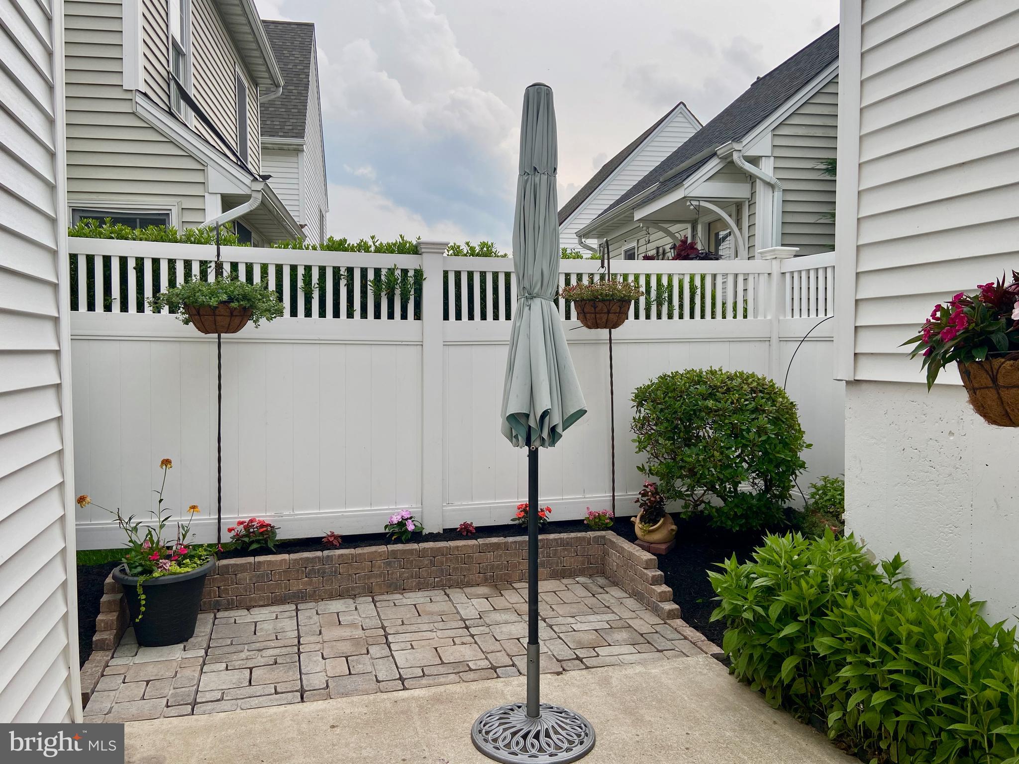 FLORIN HILL - Residential