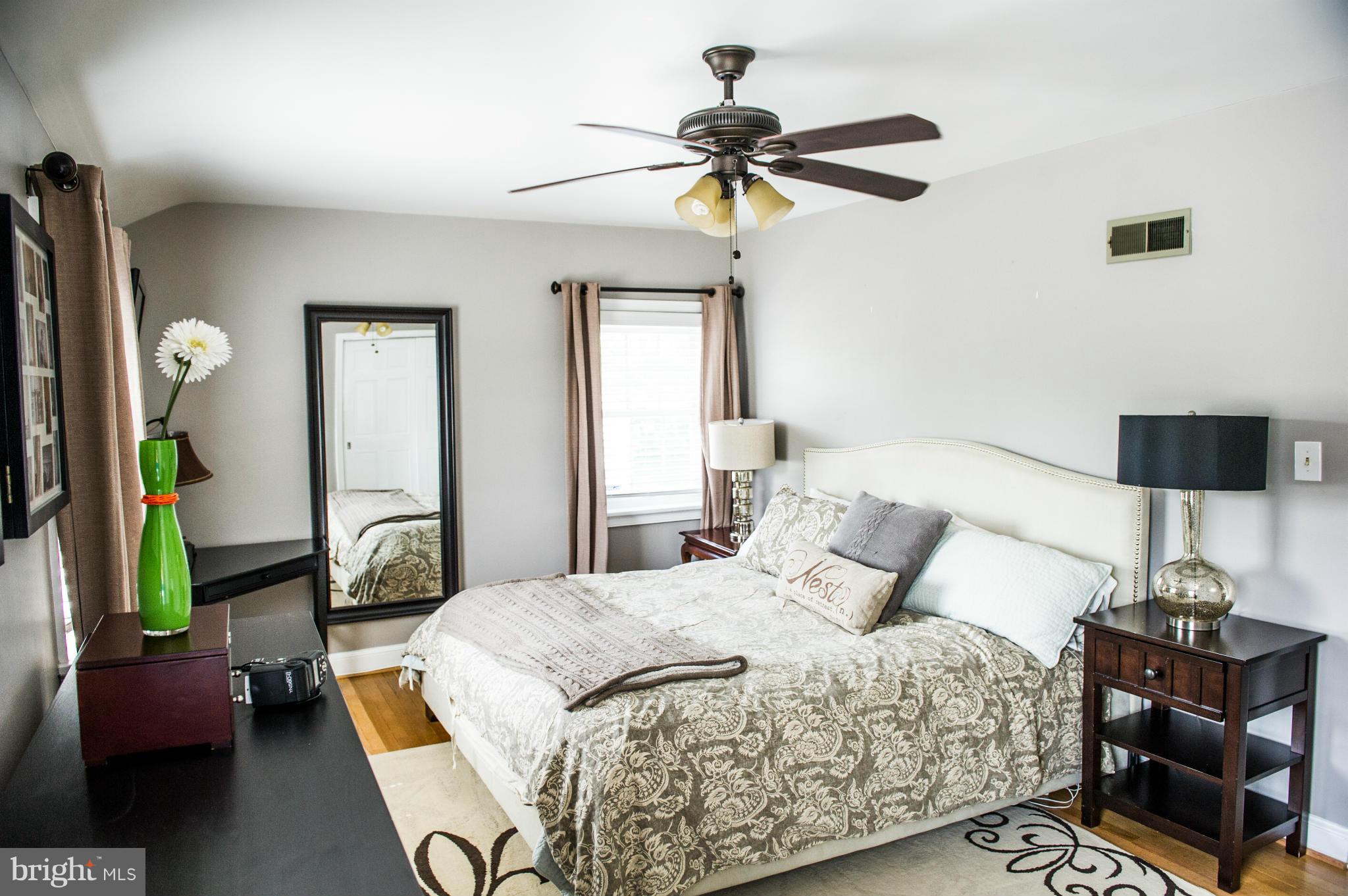 GLENVIEW - Residential