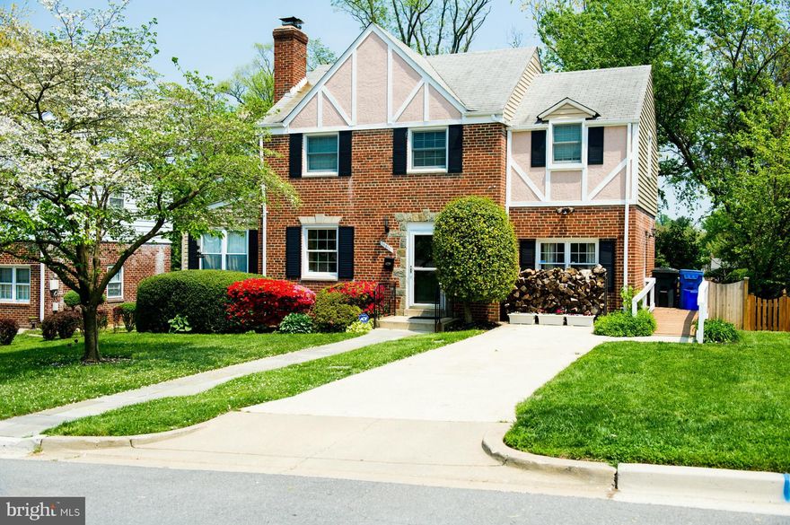 Summer Sale! Completely renovated 4Bd/2Ba walking distance to Red Line, shopping, parks and restaurants.  Gourmet kitchen w/ ss appliances, new cabinets and granite countertops.  Fully updated modern bathrooms. Refinished and installed hardwood floors throughout. Large level backyard w privacy fence new deck and stone walkway perfect for entertaining. Electrical heavy up recently installed.