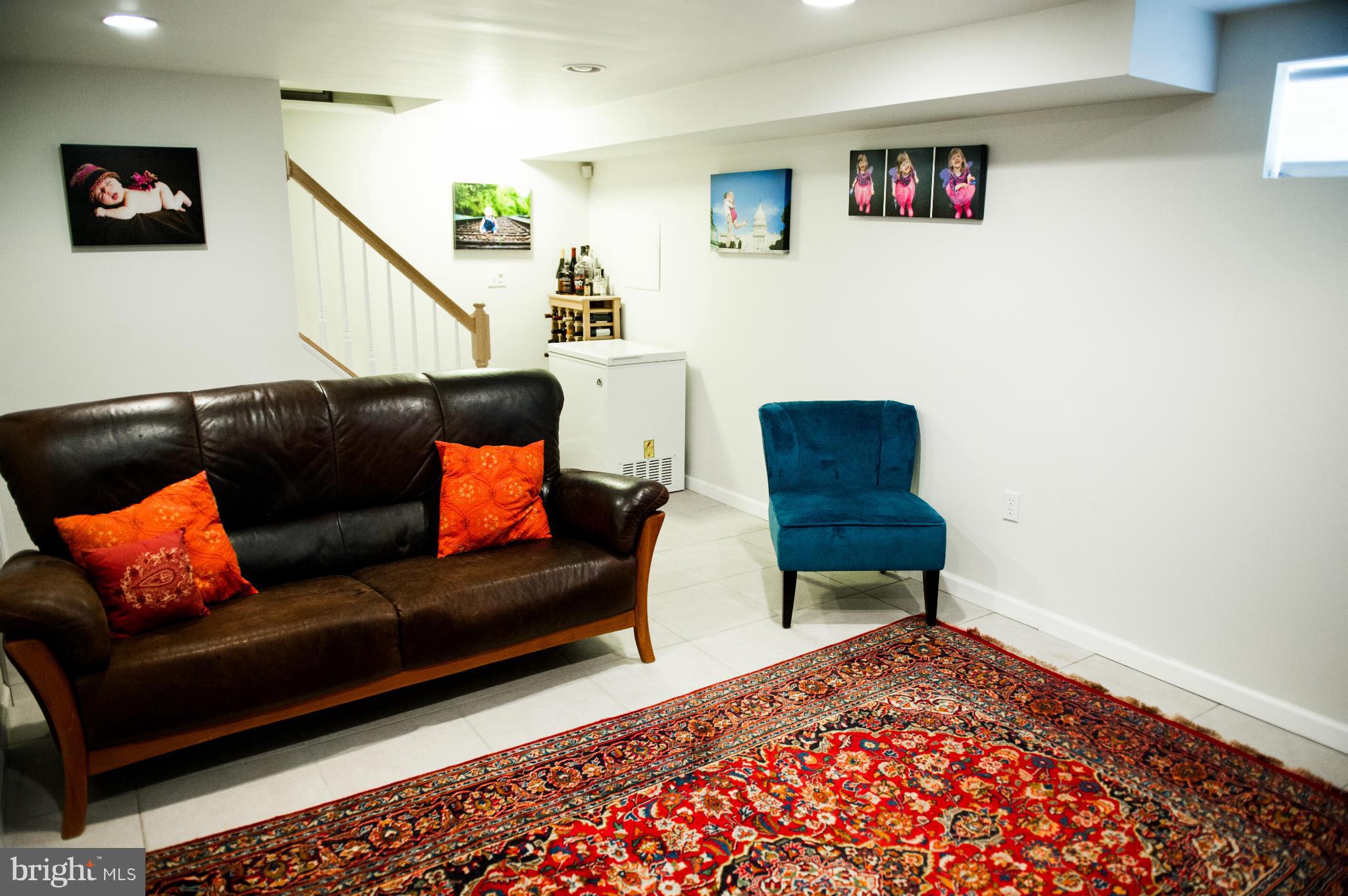 GLENVIEW - Residential