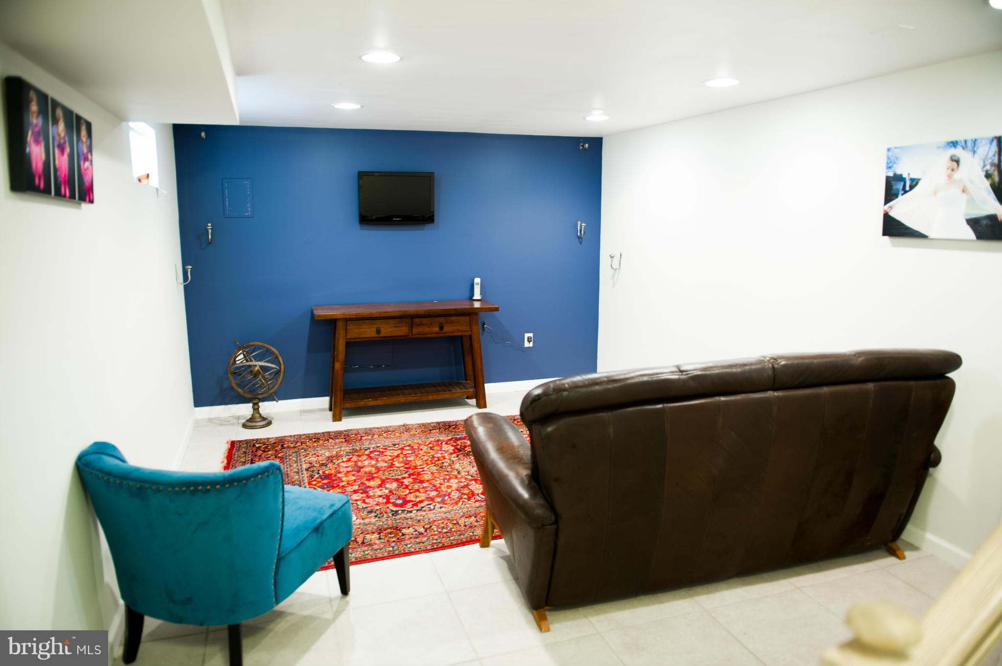 GLENVIEW - Residential