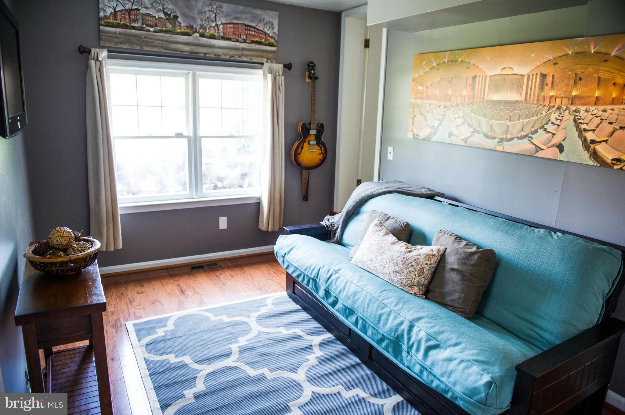 GLENVIEW - Residential