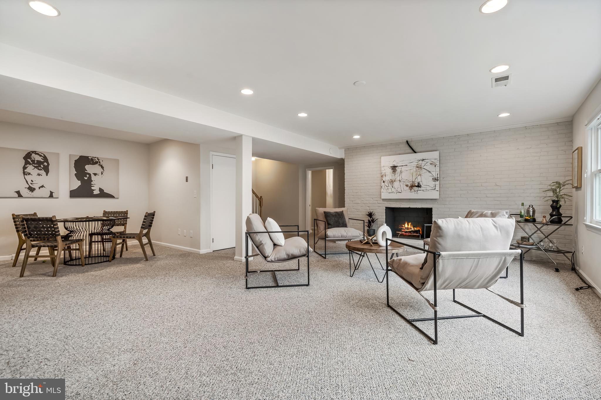 CHESTERBROOK WOODS - Residential