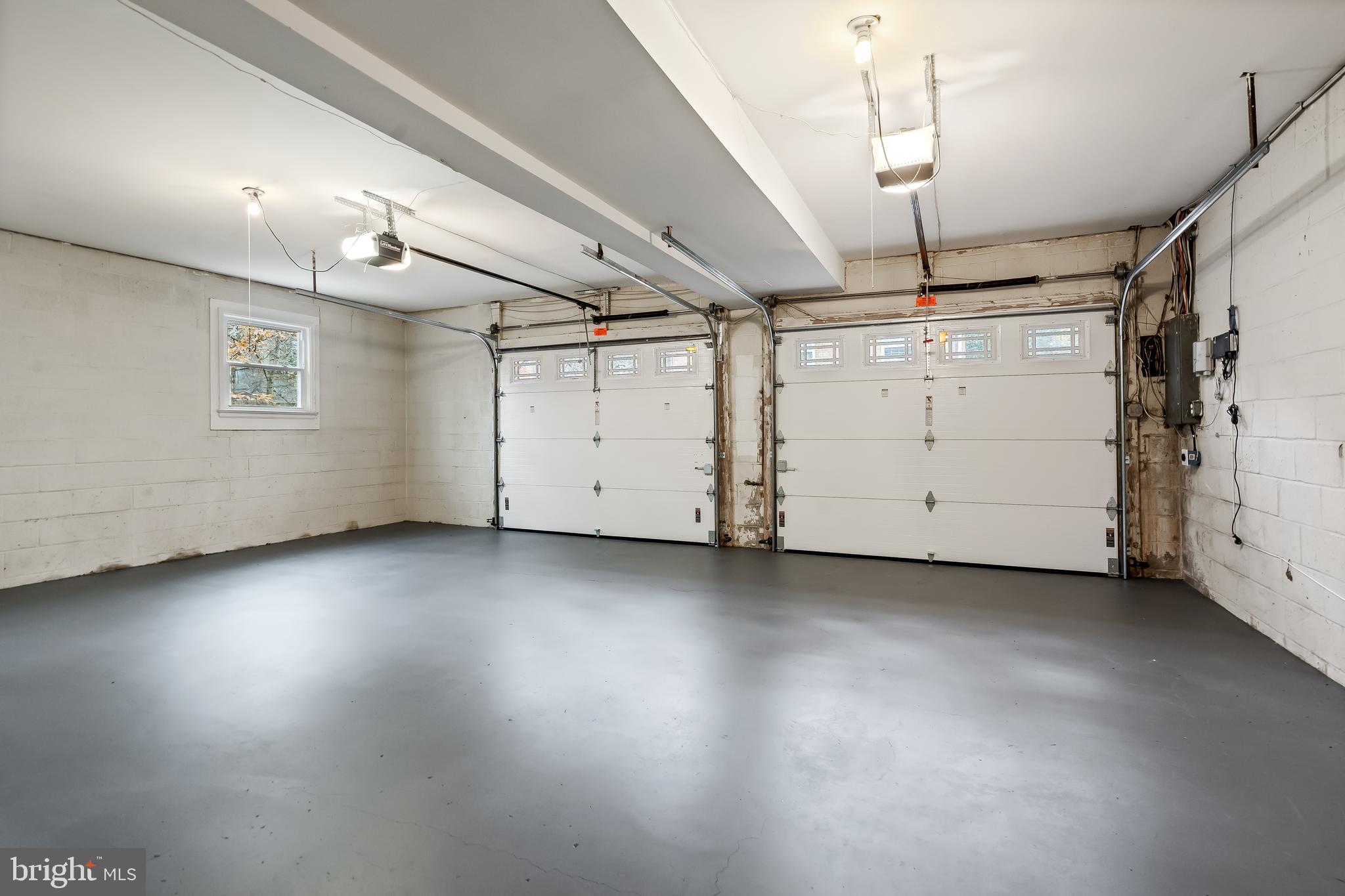 CHESTERBROOK WOODS - Residential