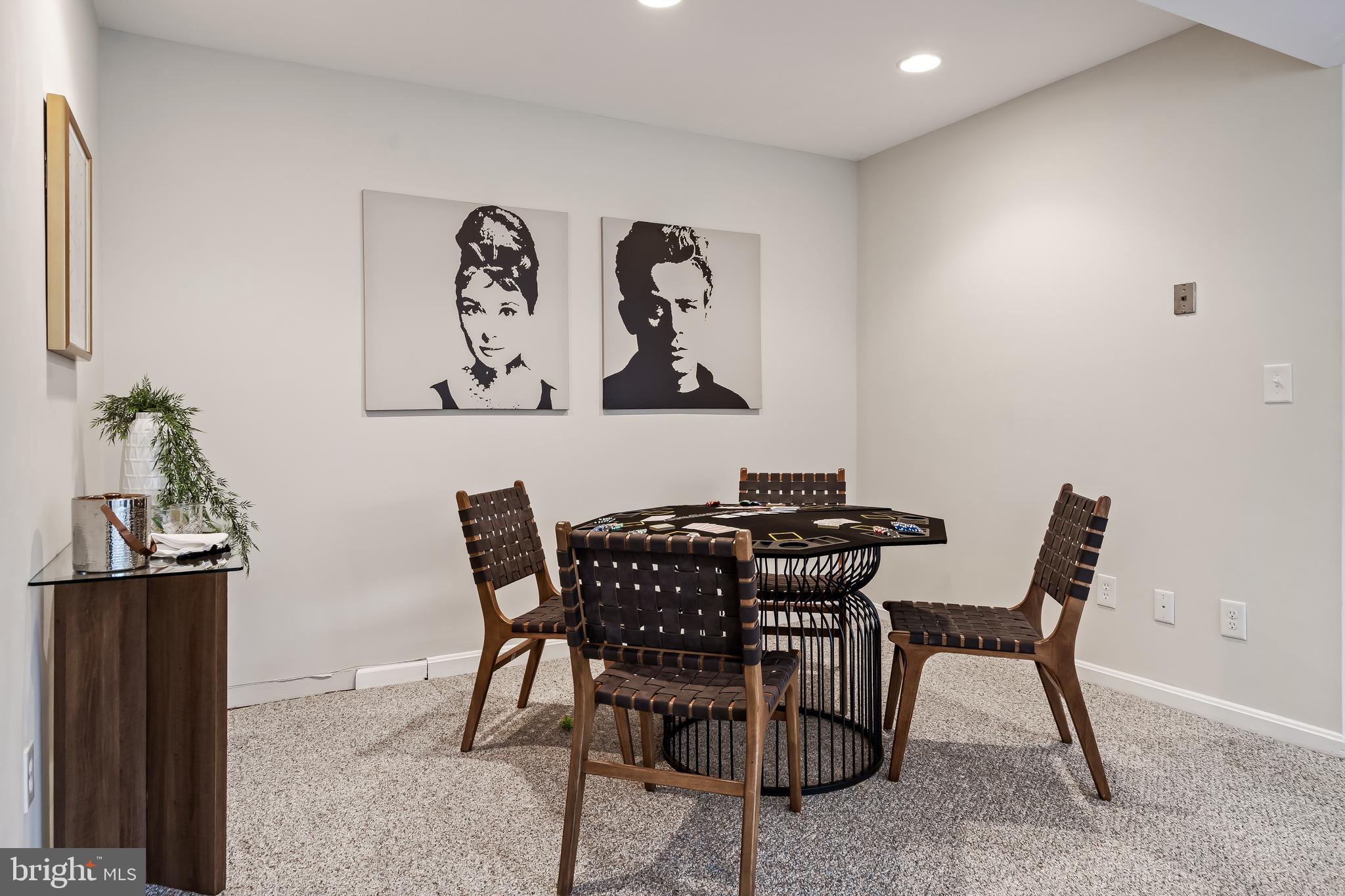 CHESTERBROOK WOODS - Residential