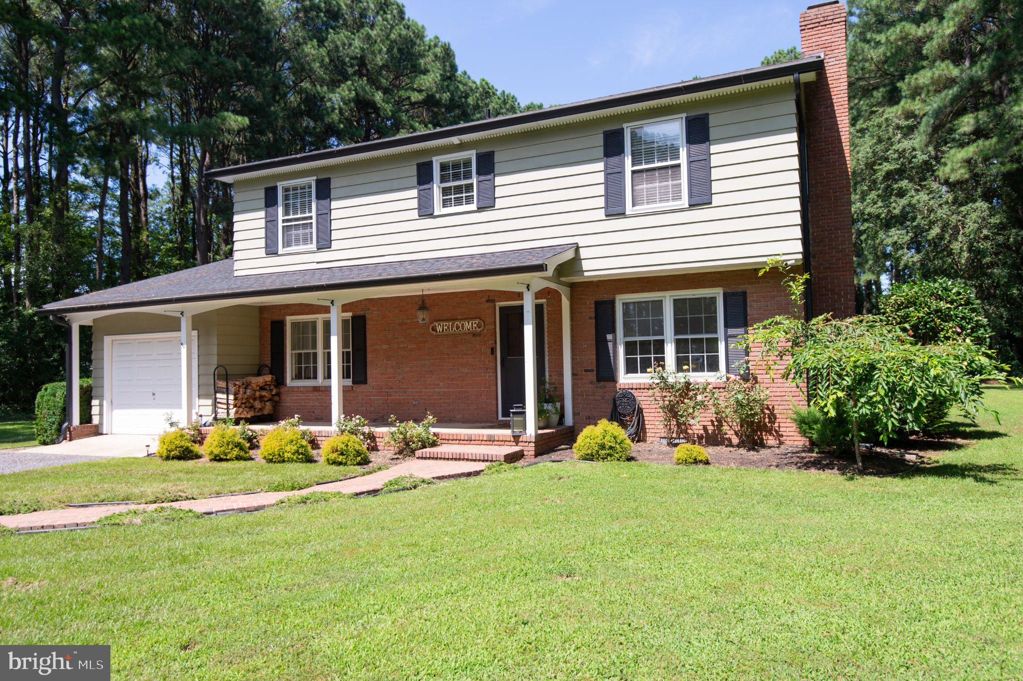 8235 INGLETON CIRCLE