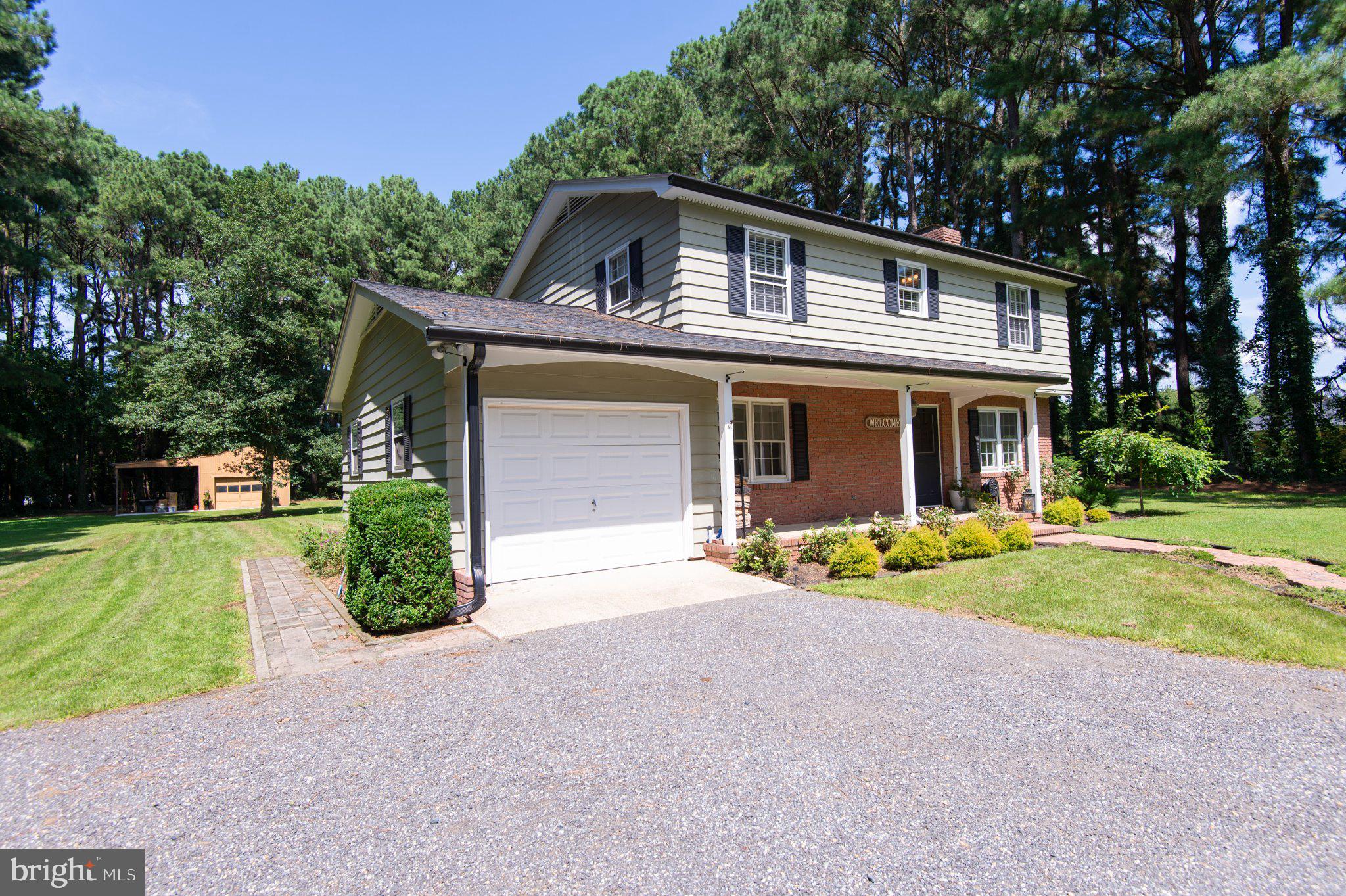 8235 INGLETON CIRCLE