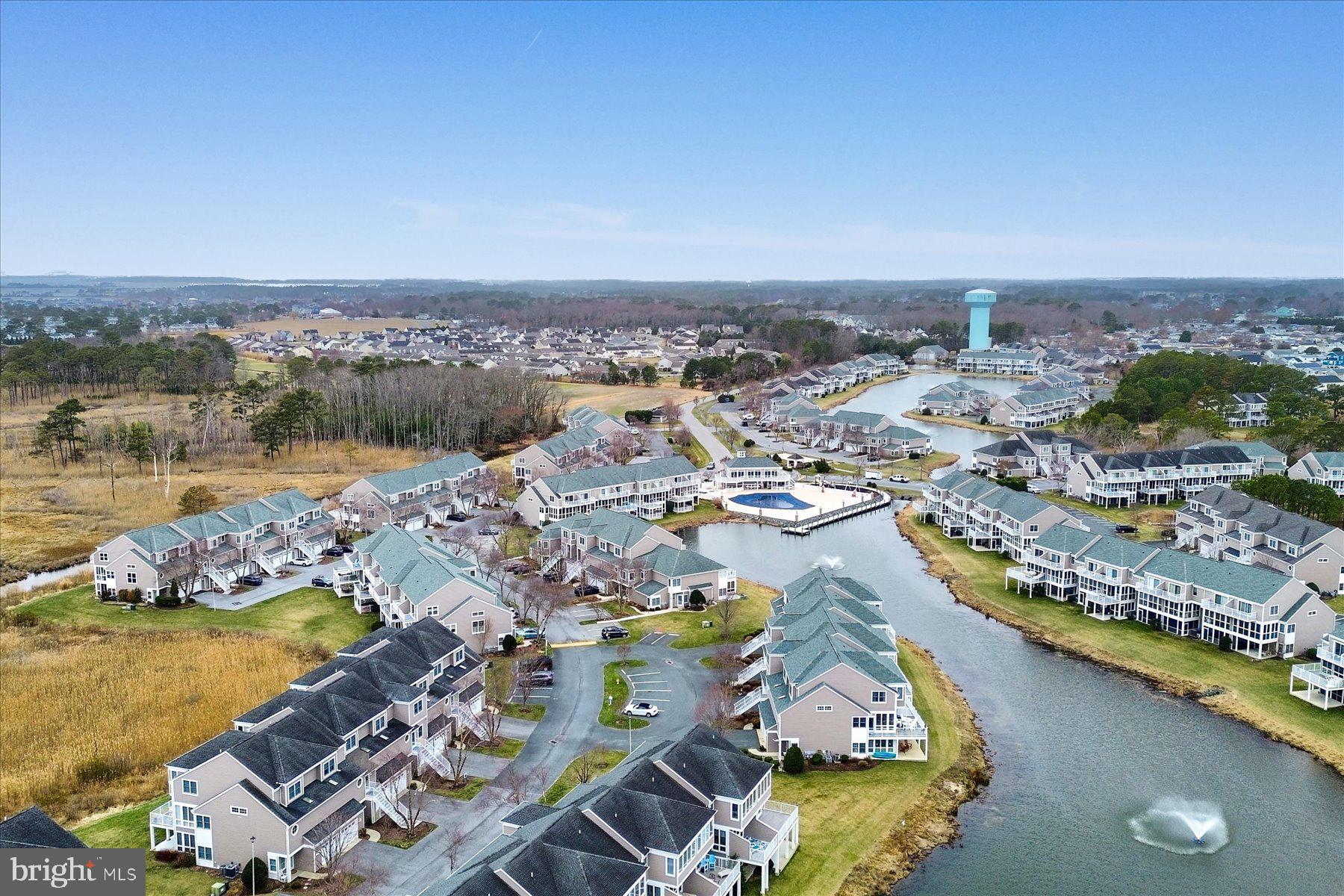 BAYVILLE SHORES - Residential