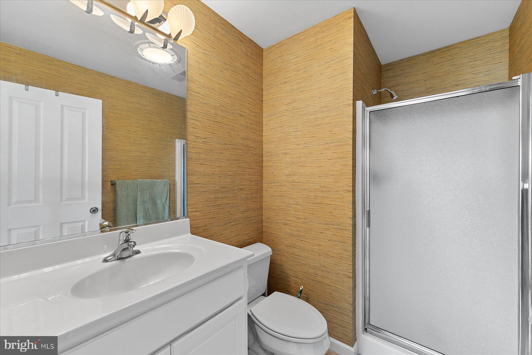 BAYVILLE SHORES - Residential