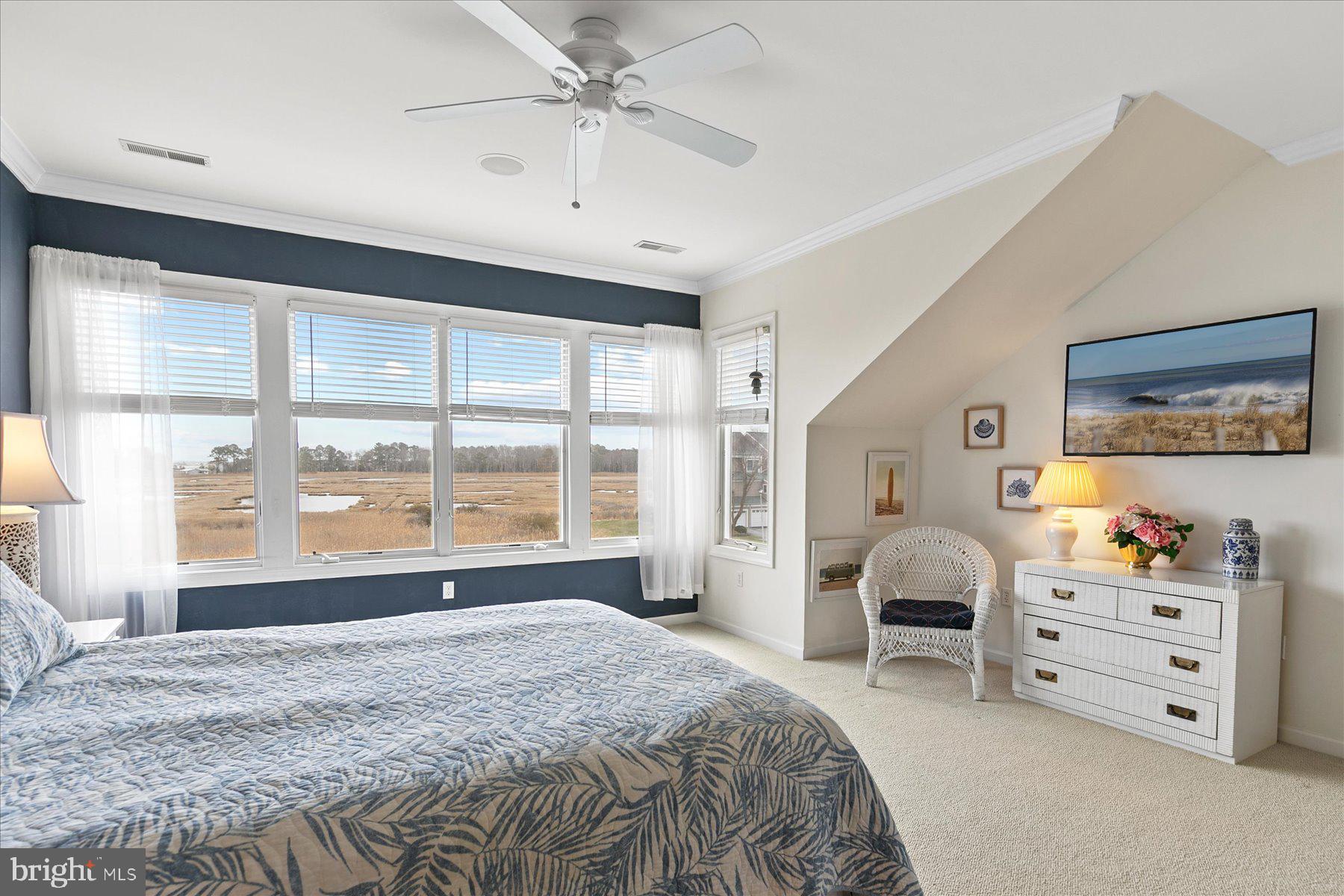 BAYVILLE SHORES - Residential