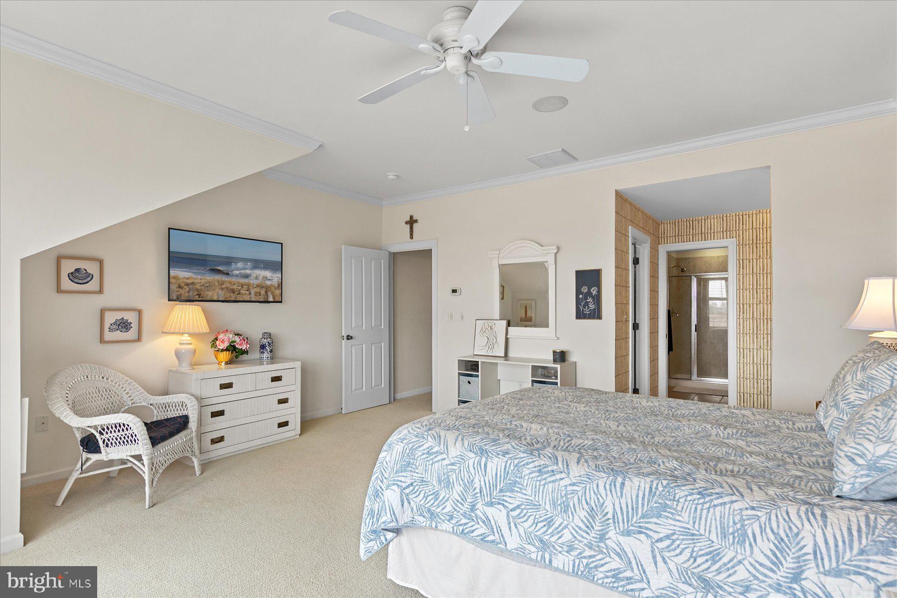 BAYVILLE SHORES - Residential