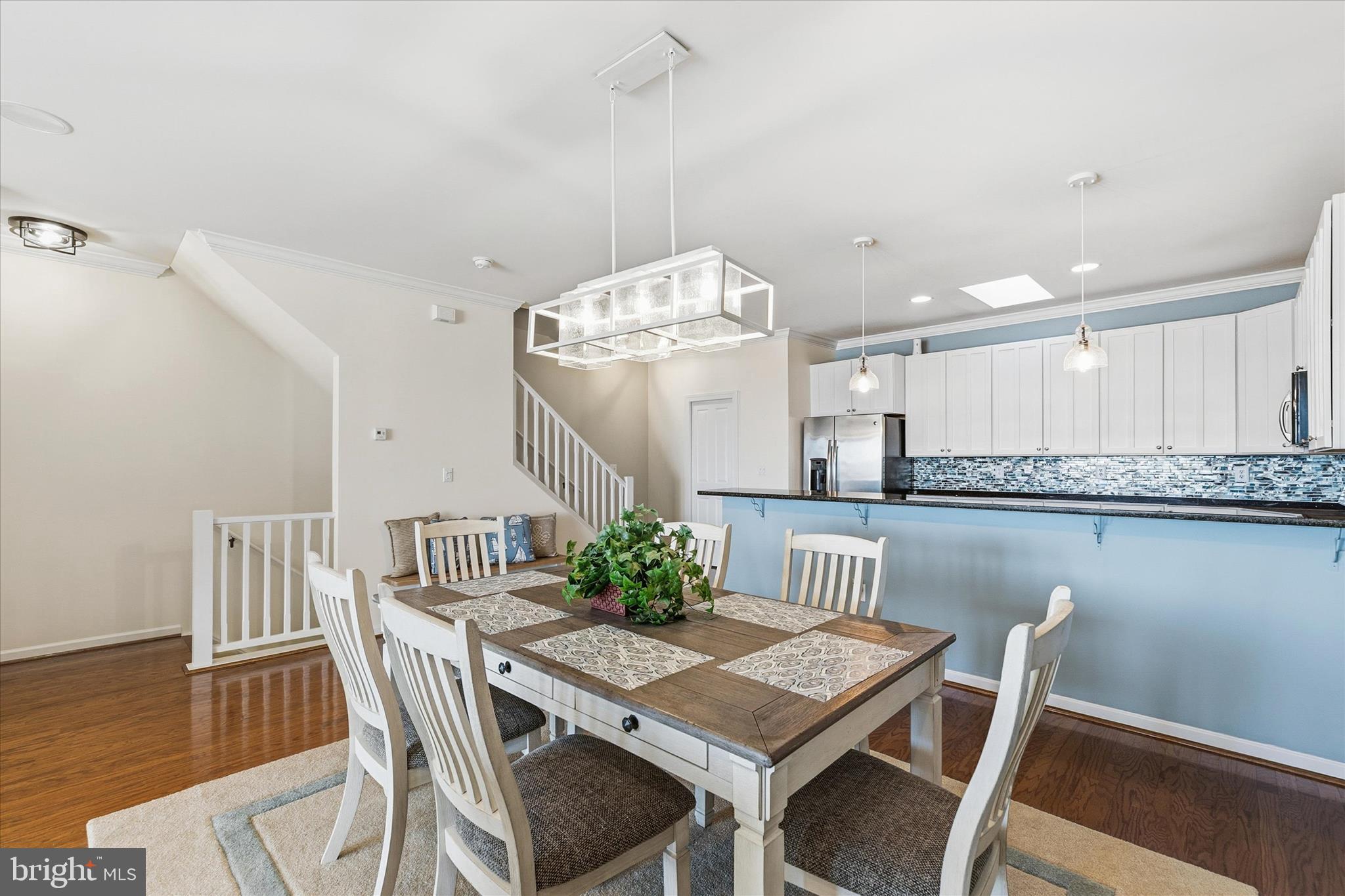 BAYVILLE SHORES - Residential