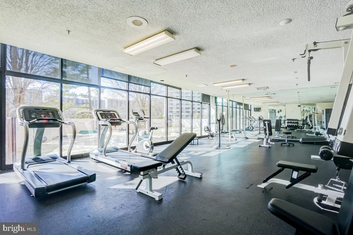 HIGHPOINTE - Residential Lease