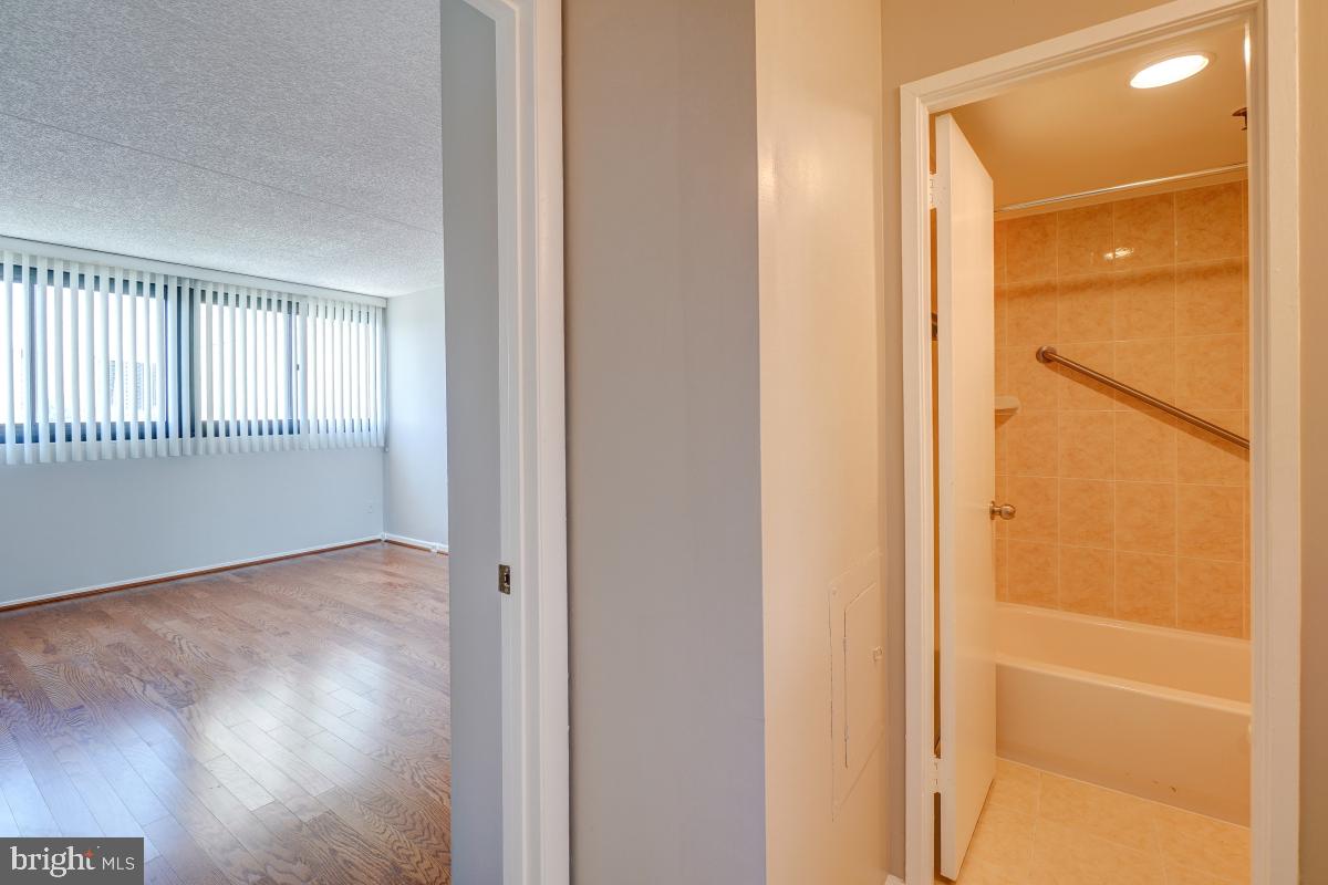 HIGHPOINTE - Residential Lease