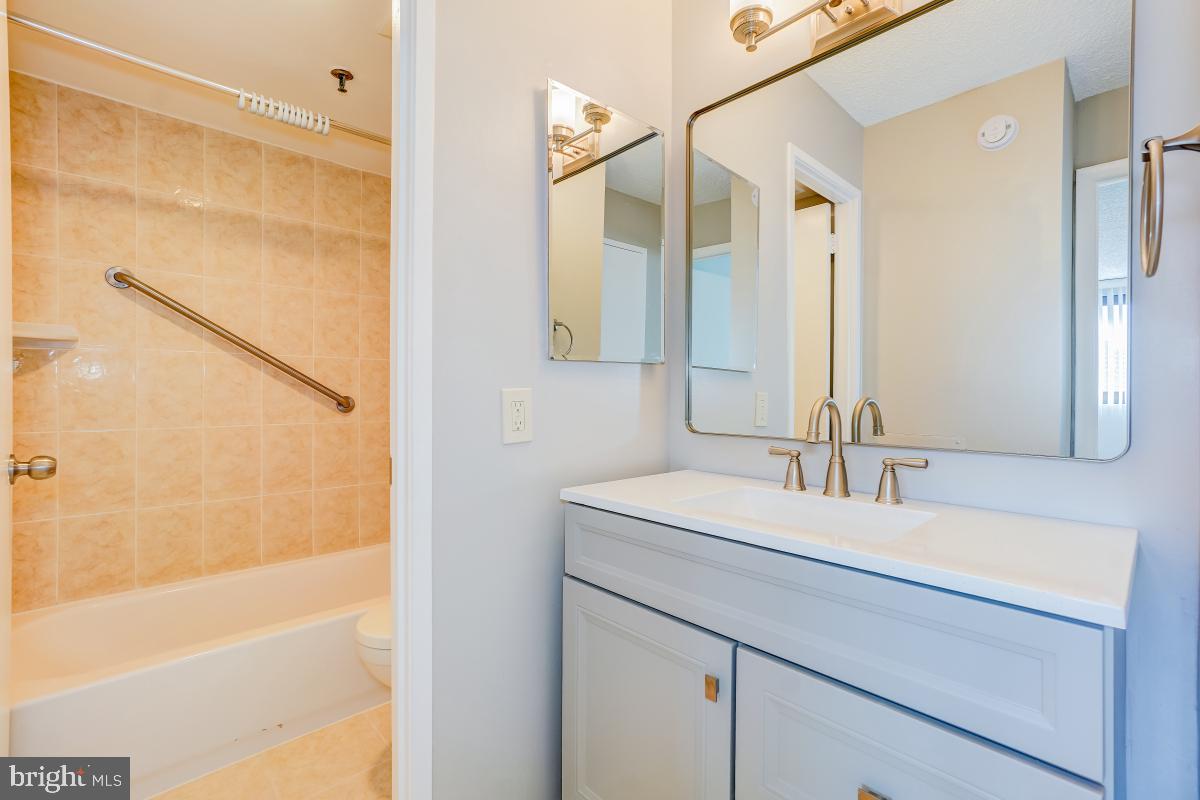 HIGHPOINTE - Residential Lease