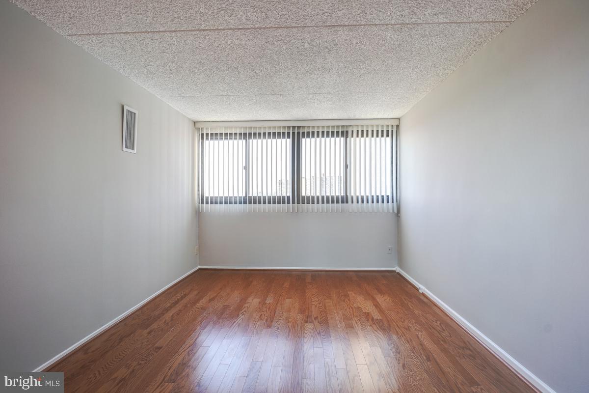 HIGHPOINTE - Residential Lease