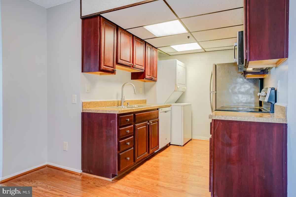 HIGHPOINTE - Residential Lease