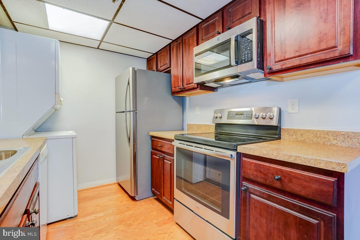 HIGHPOINTE - Residential Lease