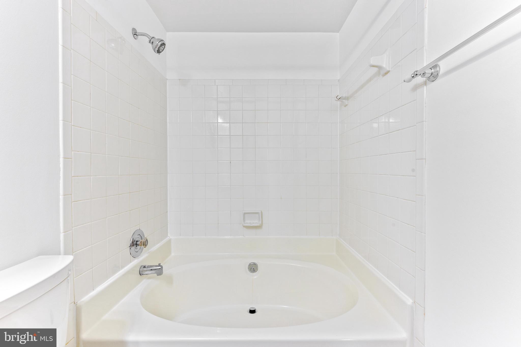 OAK SPRINGS - Residential