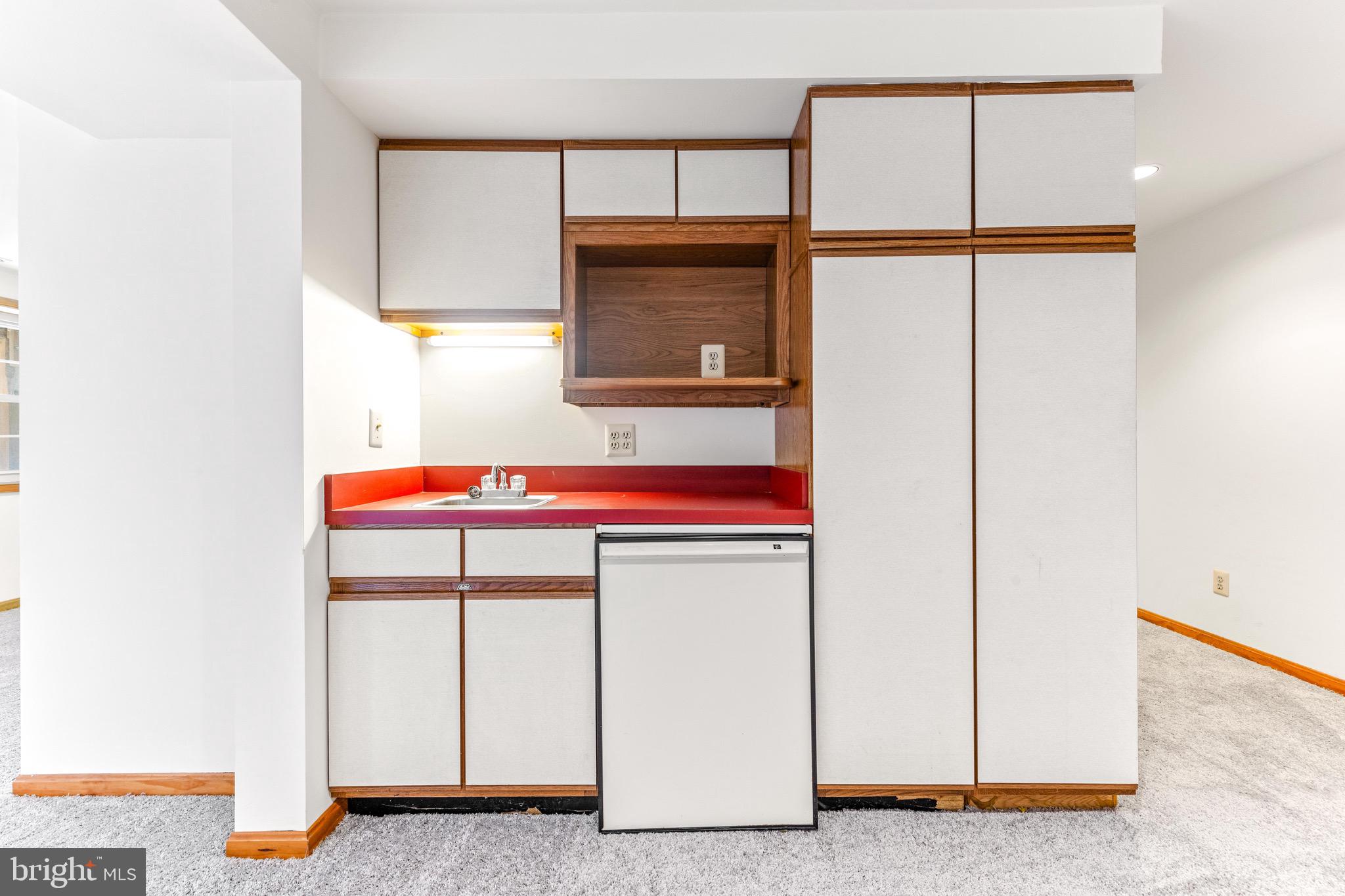 OAK SPRINGS - Residential