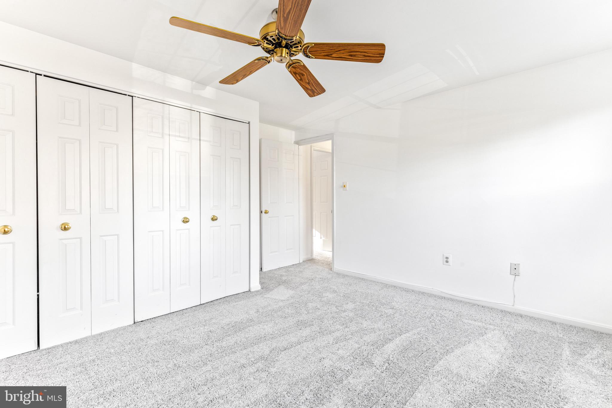 OAK SPRINGS - Residential