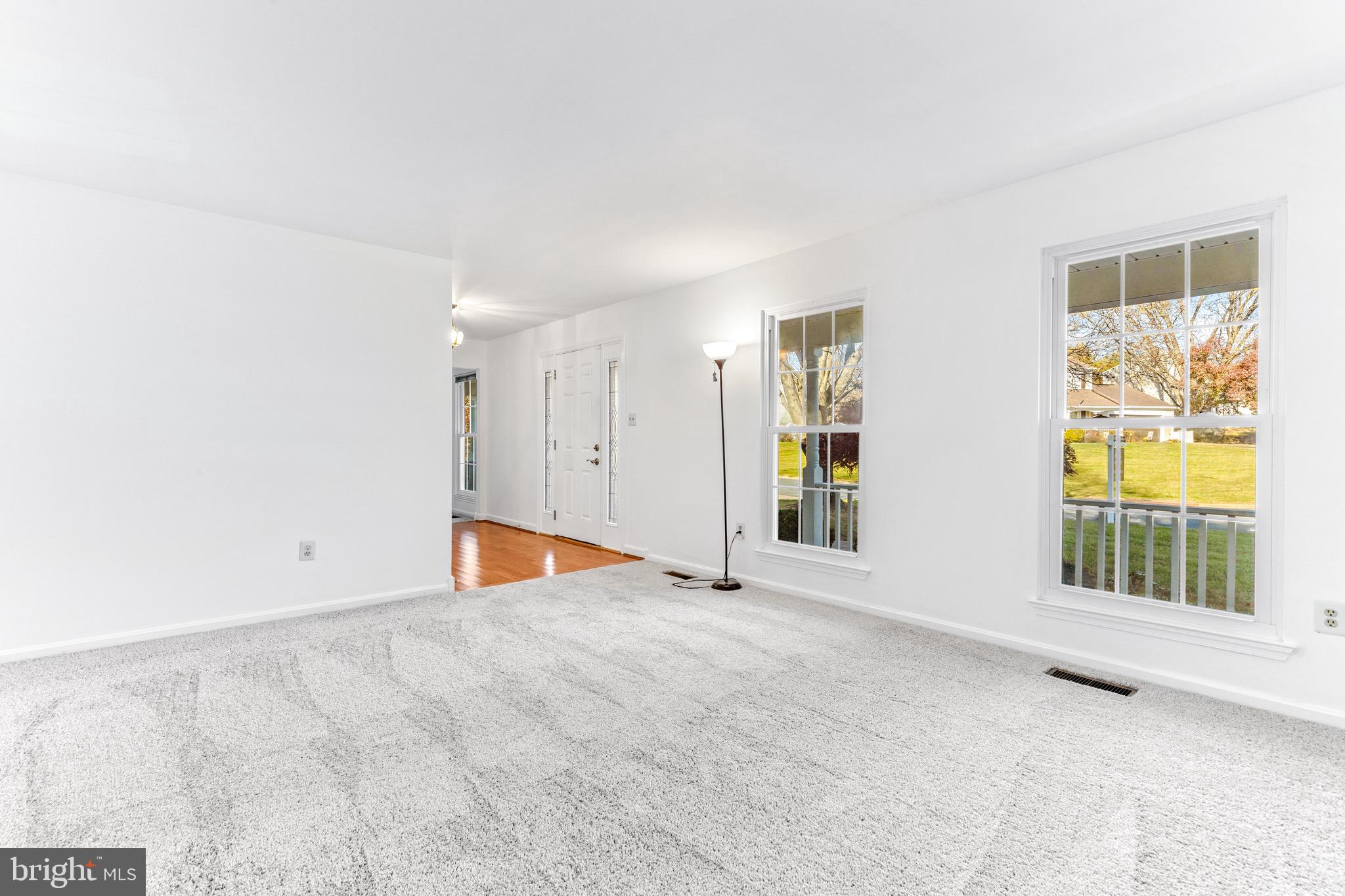 OAK SPRINGS - Residential