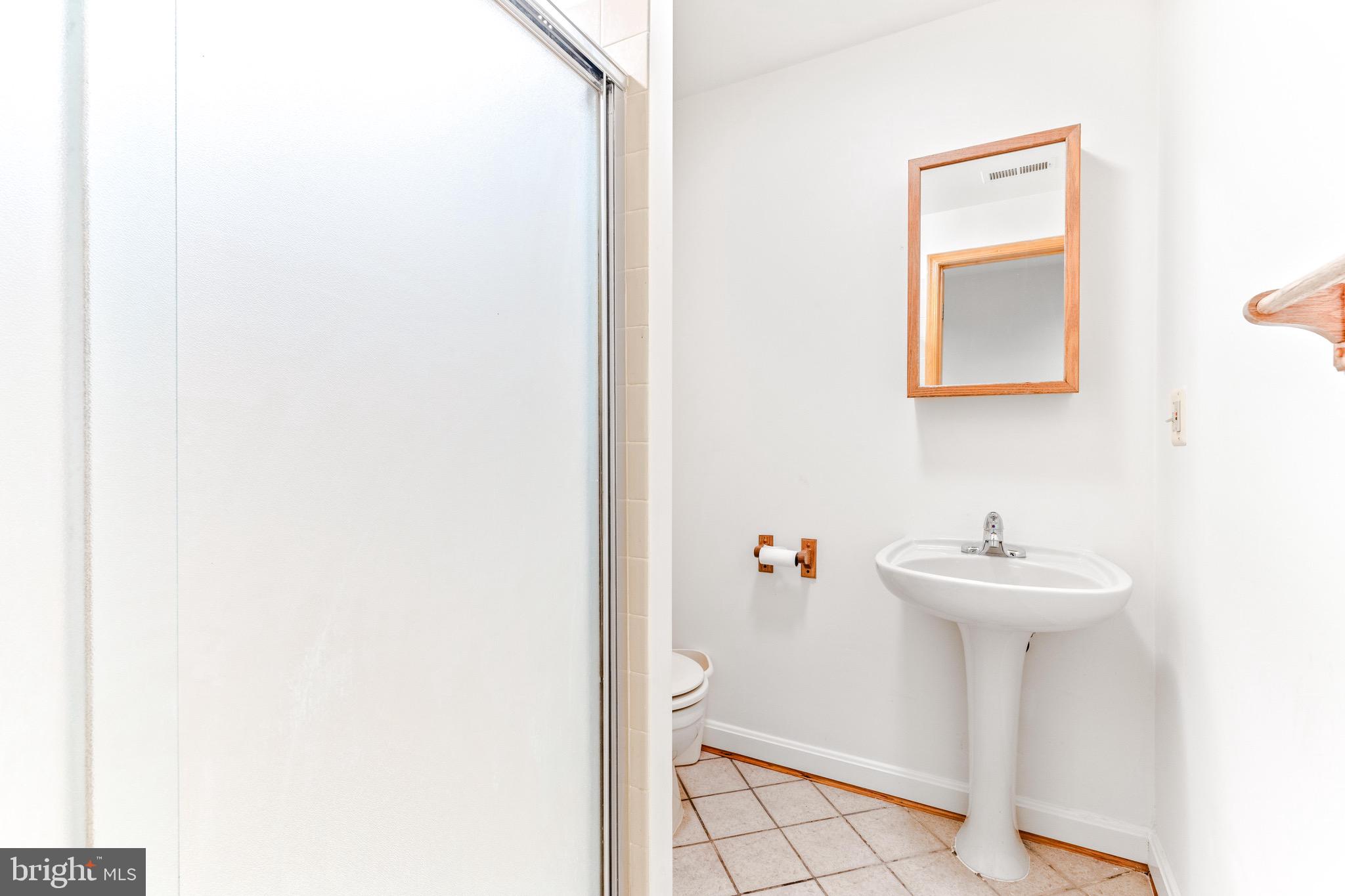 OAK SPRINGS - Residential