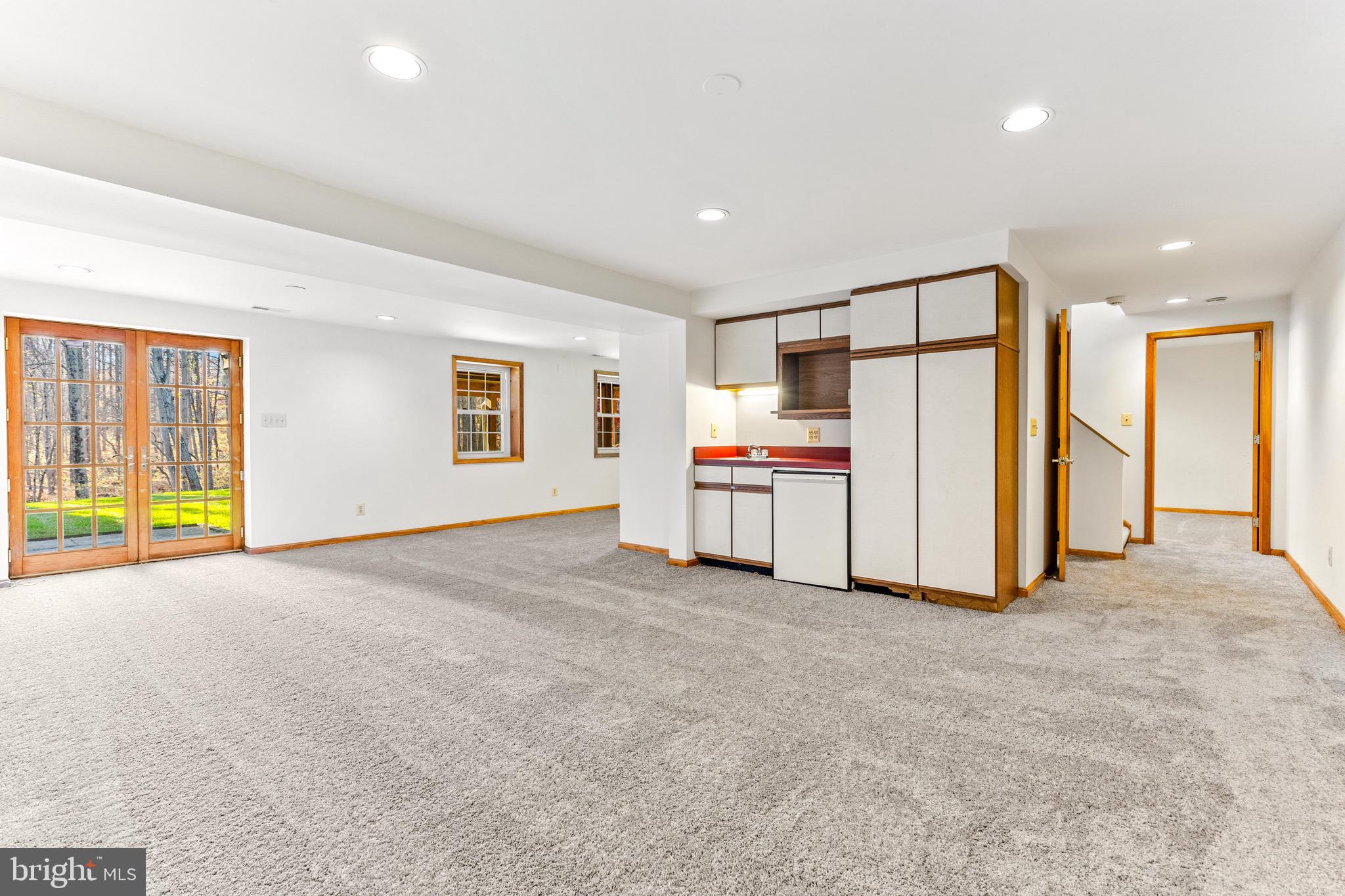 OAK SPRINGS - Residential