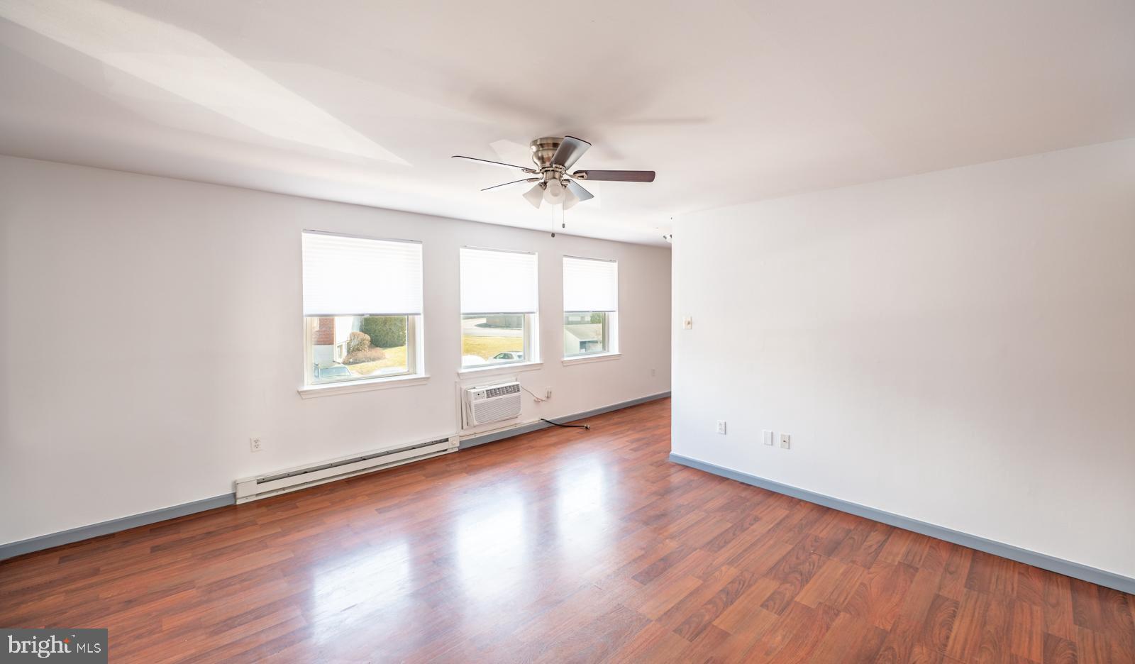 COURT OF HENDERSON - Residential