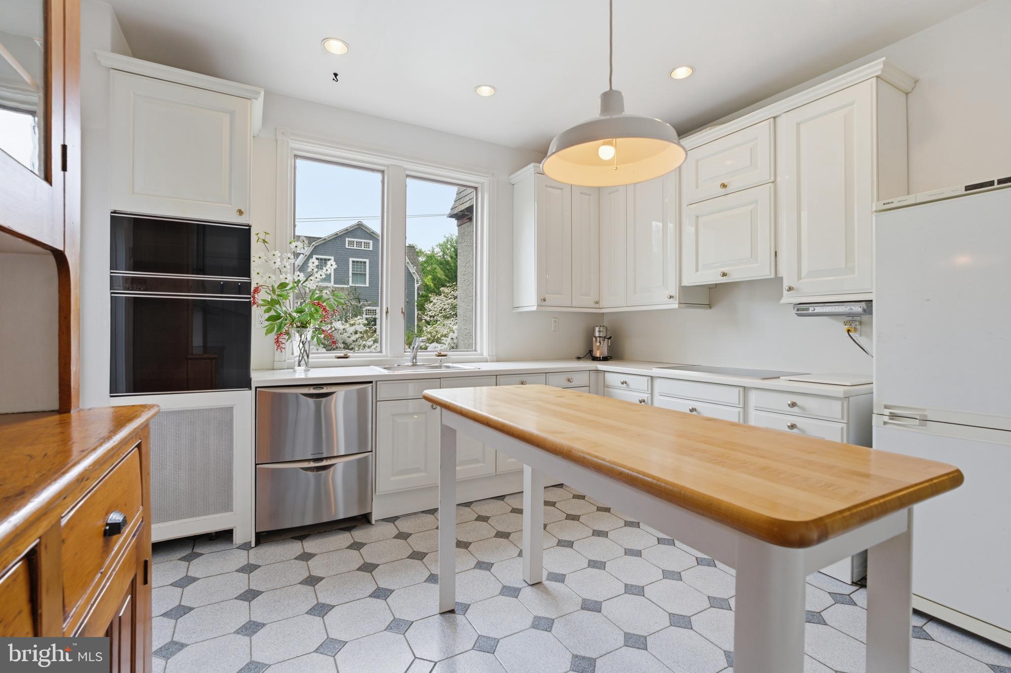 NORTH WAYNE - Residential