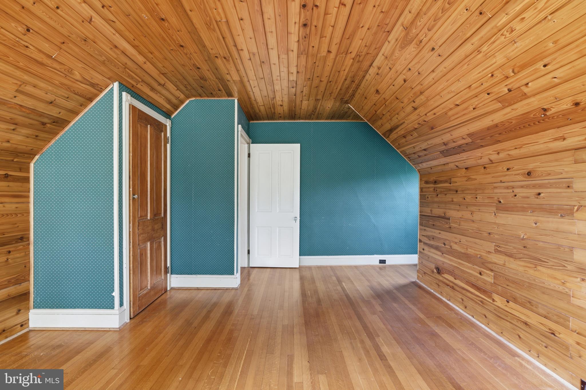 NORTH WAYNE - Residential