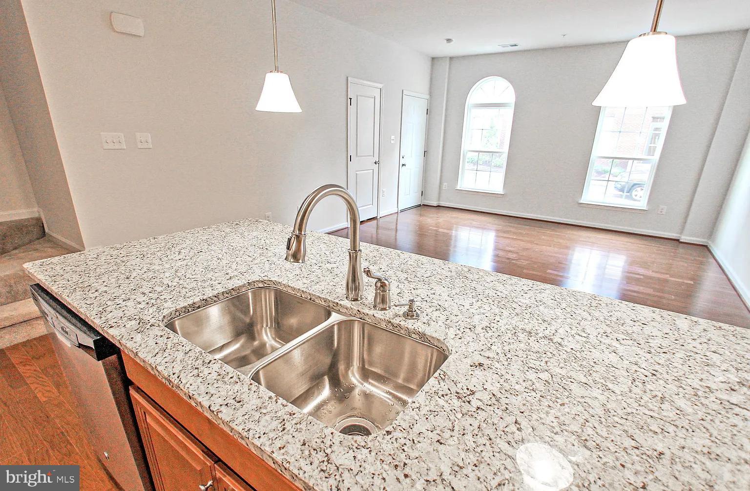 DISCOVERY SQUARE - Residential Lease