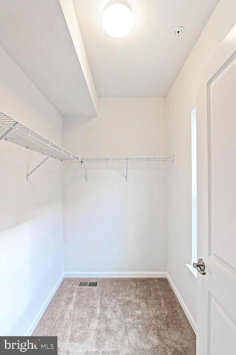 DISCOVERY SQUARE - Residential Lease