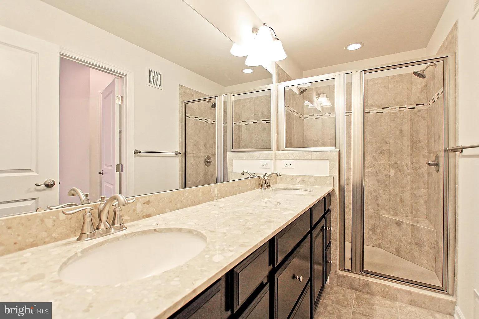 DISCOVERY SQUARE - Residential Lease