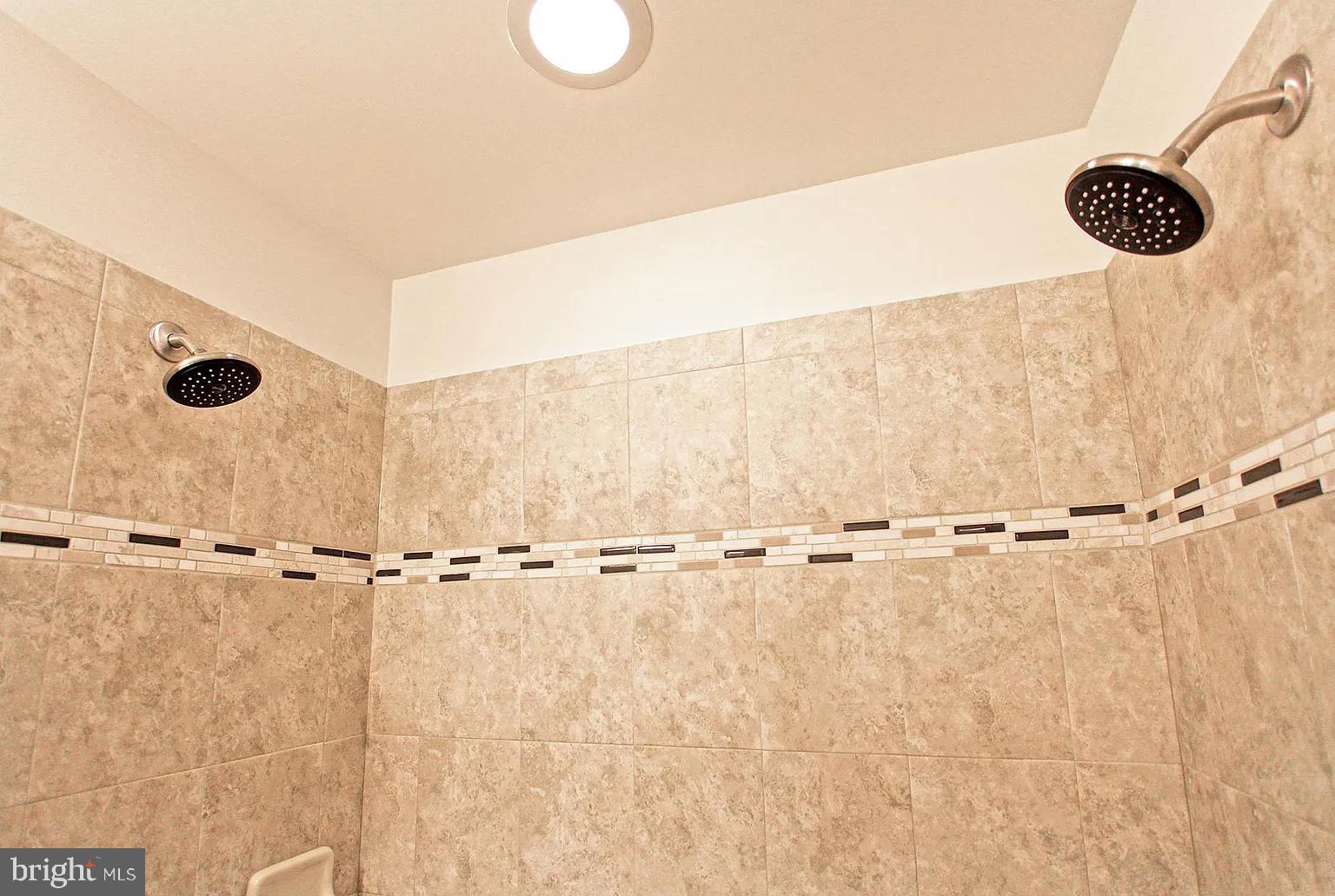 DISCOVERY SQUARE - Residential Lease