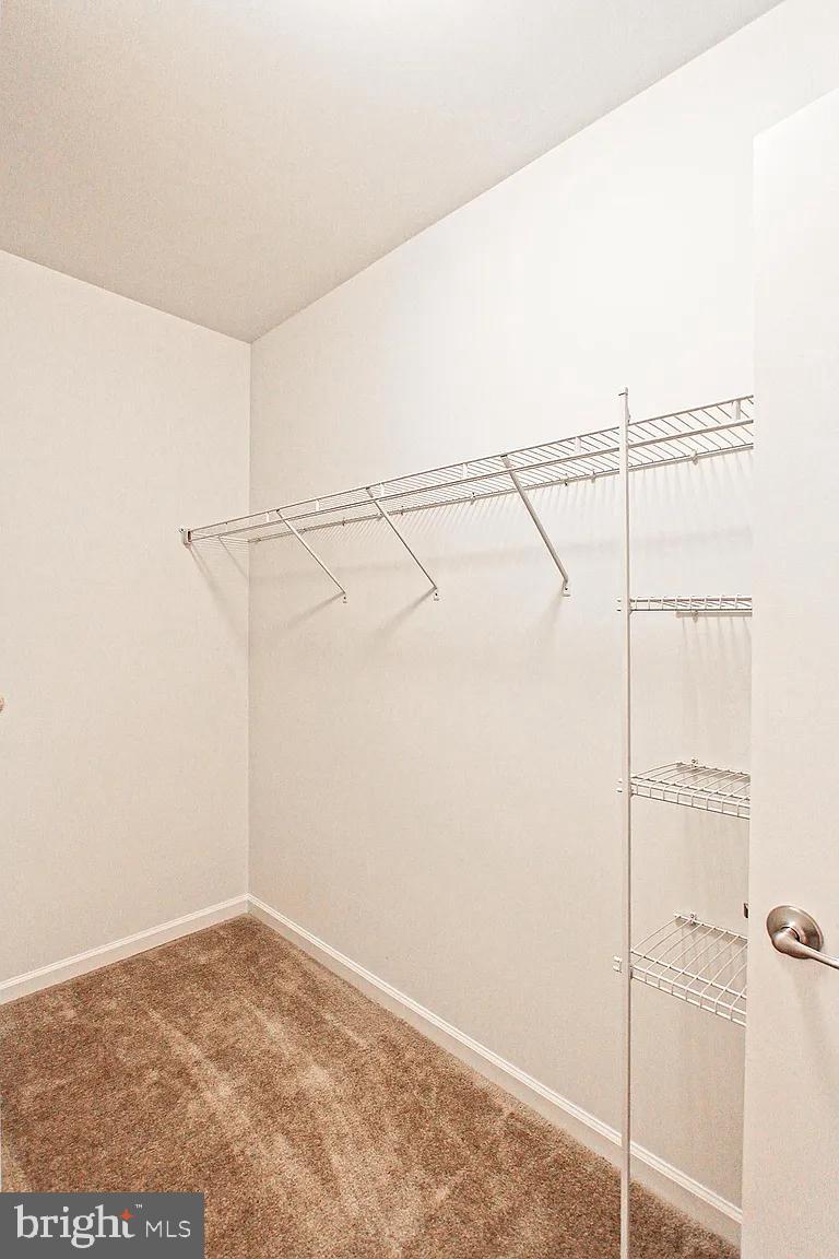 DISCOVERY SQUARE - Residential Lease